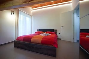 1 dormitorio, escritorio, sistema de insonorización