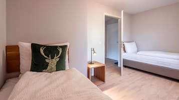 Grand Condo | 2 bedrooms, travel cot, free WiFi