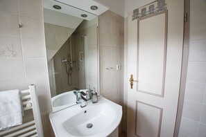 Secadora de cabello y toallas 