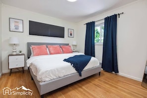 4 habitaciones, tabla de planchar con plancha y cuna de viaje