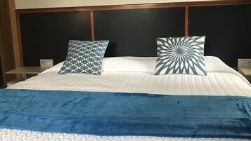 1 bedroom, down duvets, free WiFi, bed sheets