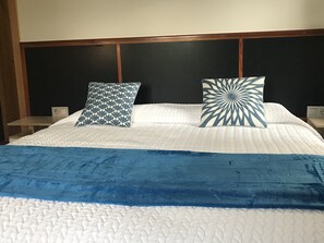 1 habitación, cubrecamas, wifi gratis y ropa de cama