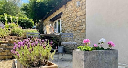 Romantic Hideaway Cottage, Near Bridport, Dorset