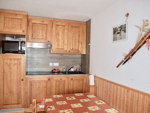 Fridge, microwave, dishwasher