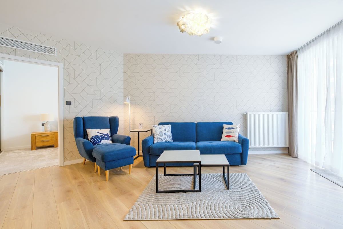 Appartement (A 203) | Woonruimte | Een plasmatelevisie