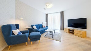 Apartment (A 203) | Wohnbereich | Plasmafernseher