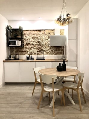 Dining - Apartment 1 Bedroom VELAZQUEZ (Madrid)
