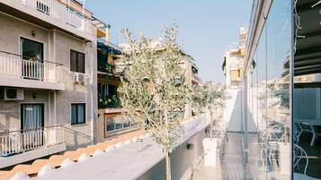 Esmorzar diari d'estil bufet gratuït