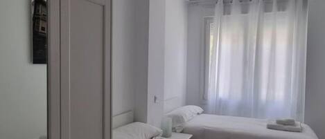 2 bedrooms