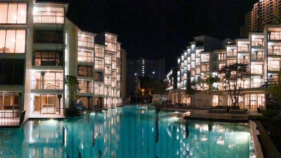 The Quarter Chaophraya by UHG