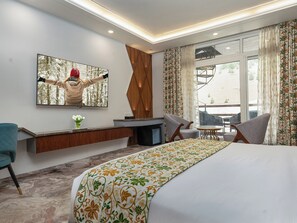 Premium Delight | Laptop workspace, free WiFi, bed sheets - Snowland Resort & Spa - Riverfront (Gund)