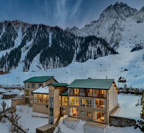 Front of property - Snowland Resort & Spa - Riverfront (Gund)