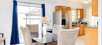 Brand NewPainted Vacation Hse NrUCF PetsOK Fenced