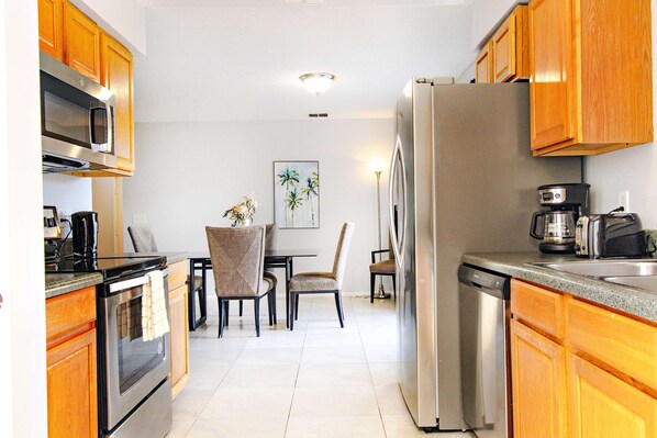 Fridge, microwave, oven, stovetop