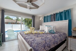 3 bedrooms, individually decorated, individually furnished - 155 Washington Ave - Blue Heron Hideaway by Coastal Vacation Properties (Fort Myers Beach)