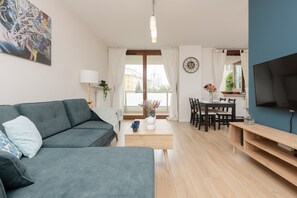 Living room - Chłodna Apartment European Square Warsaw (Warsaw)