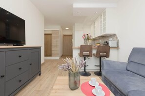 TV - Szlachecka 6 | Spacious Apartment | Remote Work (Warszawa)