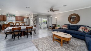 Interior - 3734 Tomlinson St - Barefoot Hideaway by Coastal Vacation Properties (Bonita Springs)