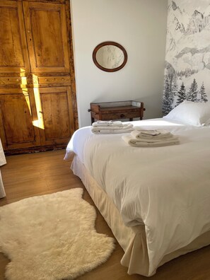 Gite Mouflon,bain à remous, vue montagne