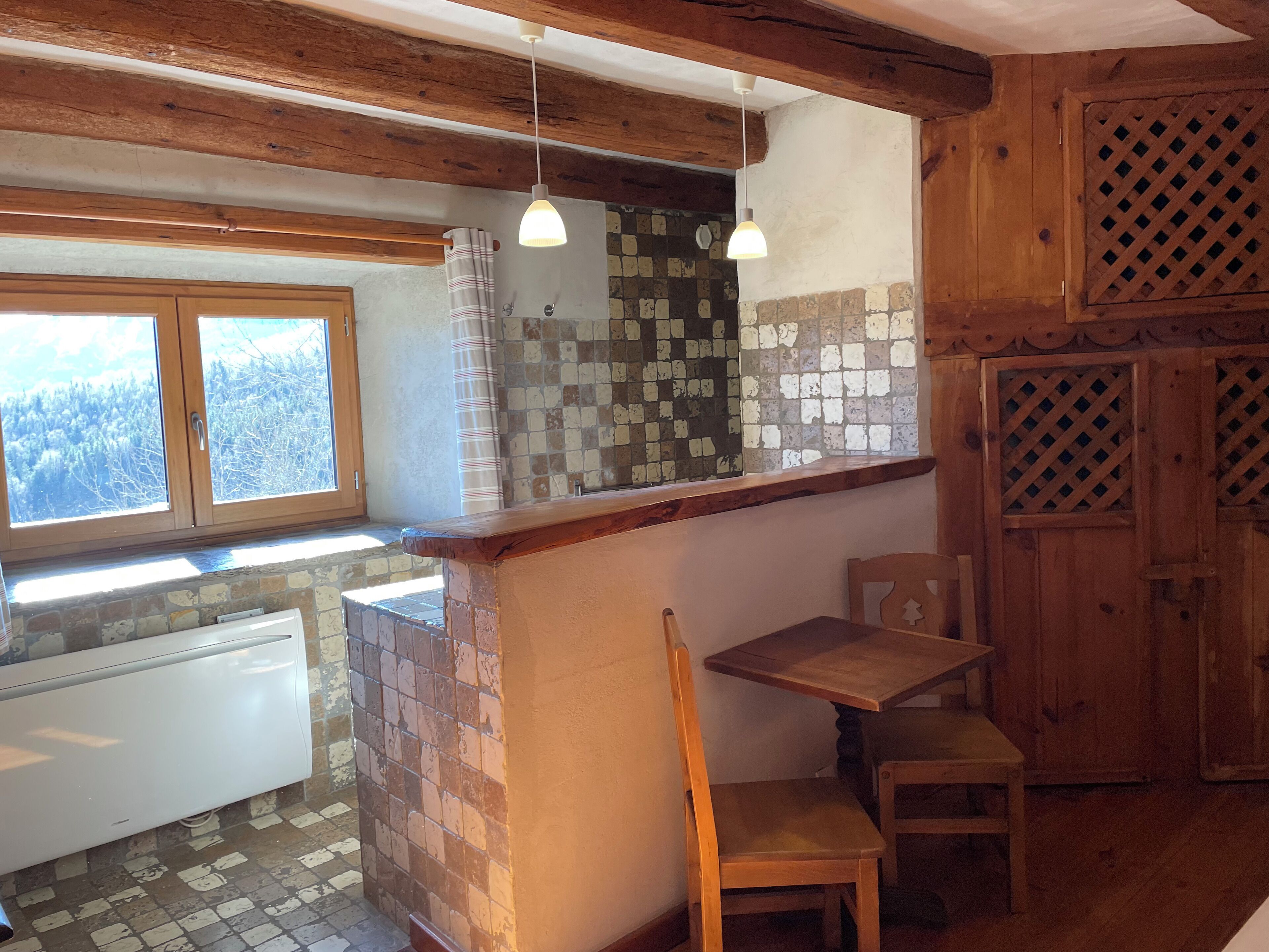 Gite Marmotte, sauna & hamam, vue montagne | 4 多间卧室、泰普尔床垫、特色装修、特色家居