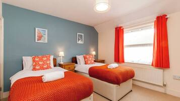 2 bedrooms, iron/ironing board, travel crib, free WiFi