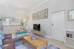 Living area - Winelands Golf Lodges 40 (Stellenbosch)