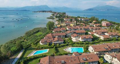 Caesar Sirmione Luxury Apartment F02