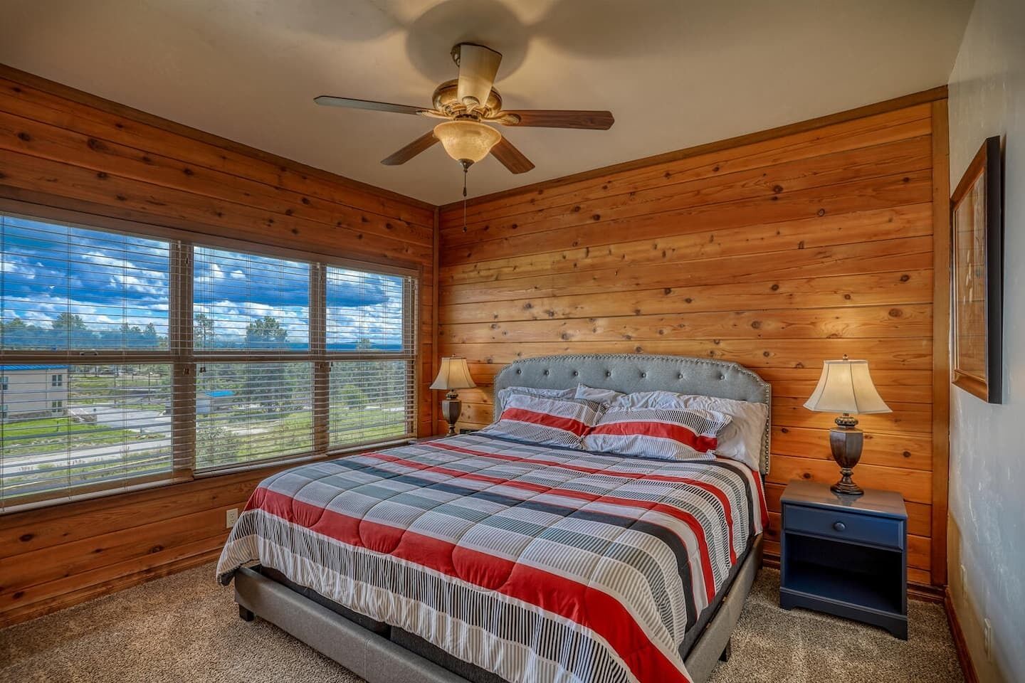 2 habitaciones, wifi gratis y ropa de cama 