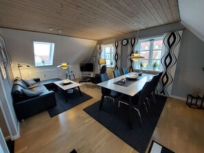 Standard Apartment | Living area | 32-inch LED TV with cable channels, TV - Toftegården Guesthouse (Skagen)