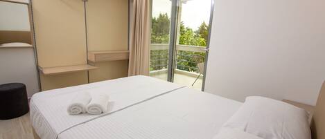 3 dormitorios, tabla de planchar con plancha, wifi