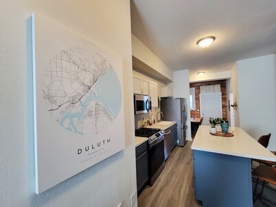 Stay Lincoln Park 1 | Craft District Condo