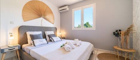 3 bedrooms, iron/ironing board, travel cot, free WiFi