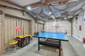 Spielezimmer