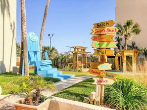 Property grounds - Top Of The Gulf 621 - Beach Front Studio (Panama City Beach)