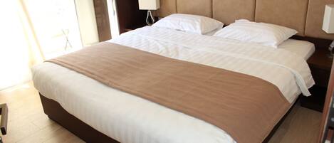 Standard Double or Twin Room | In-room safe, free WiFi