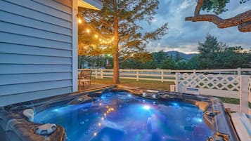 Bañera de hidromasaje exterior