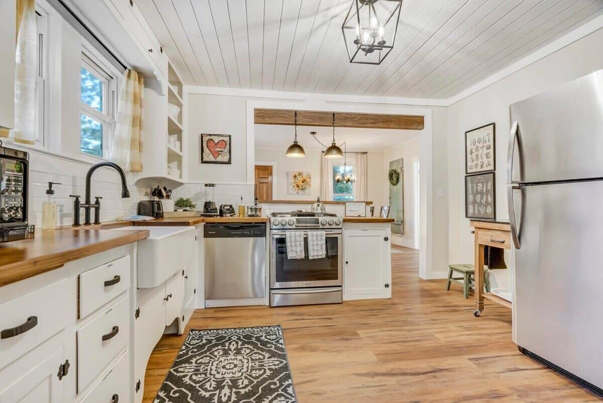 Refrigerador, microondas, horno, placa de cocina