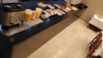 Free daily buffet breakfast