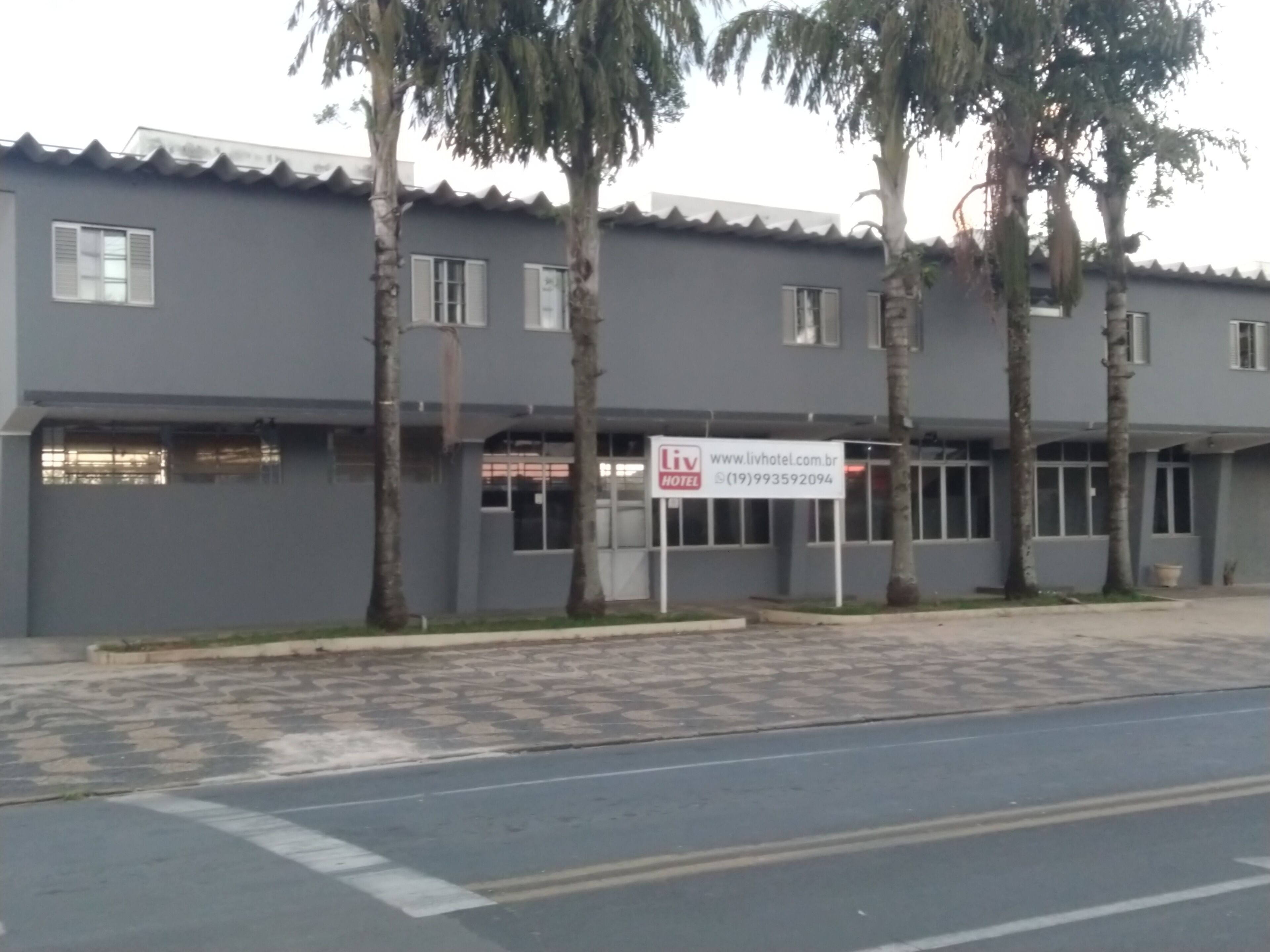 Fachada da propriedade