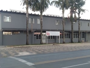 Front of property - Liv Hotel (Porto Ferreira)