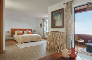 Suite Superior, balcone, vista oceano | Biancheria da letto ipoallergenica, una cassaforte in camera