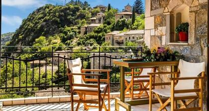 Stemnitsa Stone Residence - Comfy Mountain Getaway