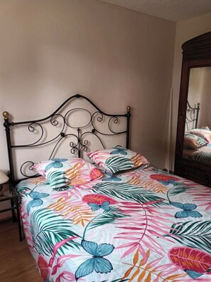 4 bedrooms, WiFi - Detached house (Lanvollon)