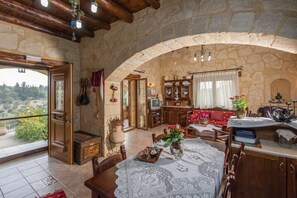 2 habitaciones y cuna de viaje 