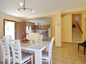 4 bedrooms