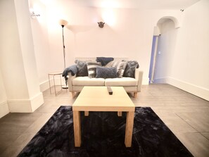 Casa, varias camas | Sala de estar
