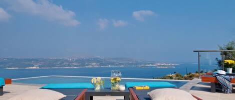 3 chambres, lit parapluie