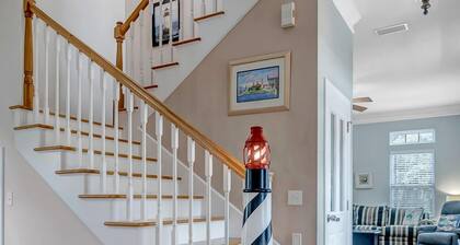 Aqua Vista - Cozy beach home w/ large deck
