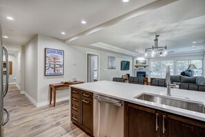 Private kitchen - Modern and Updated St James Premium 3 Bedroom Residence 3 Condo by RedAwning (Avon)