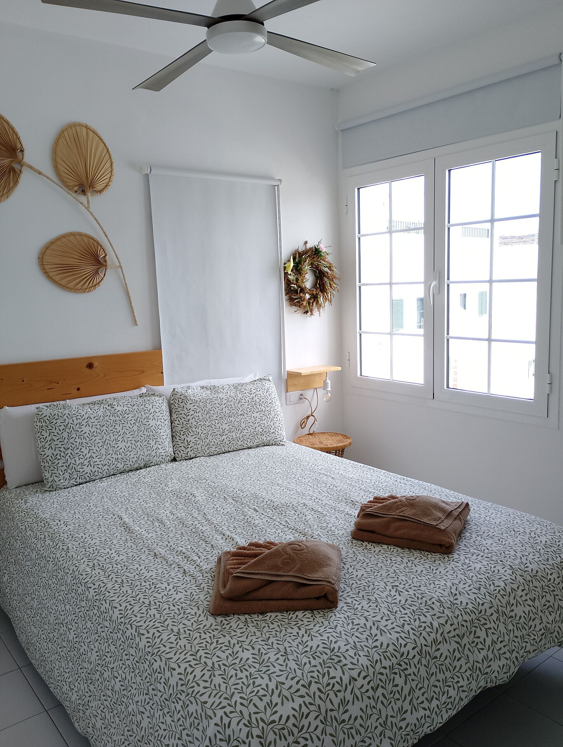 1 soverom, safe på rommet, skrivebord og strykejern/-brett